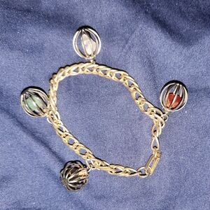 Elegant Gold Charm Bracelet with Accents